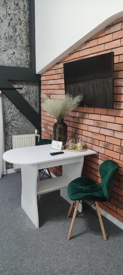 Karczma Rycerska Lebork Apartamento Exterior foto