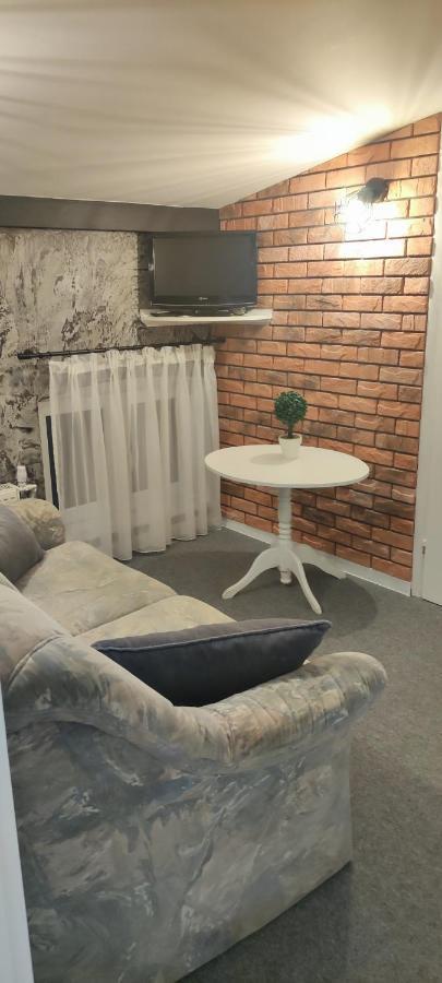 Karczma Rycerska Lebork Apartamento Exterior foto