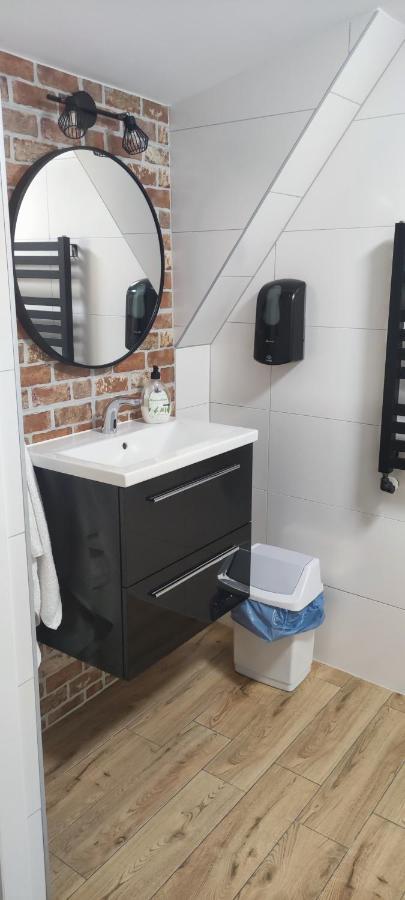 Karczma Rycerska Lebork Apartamento Exterior foto